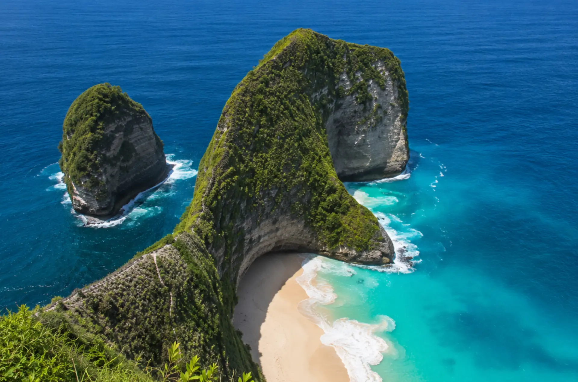 Romantic Bali Honeymoon Getaway with Private Cab & Sightseeing