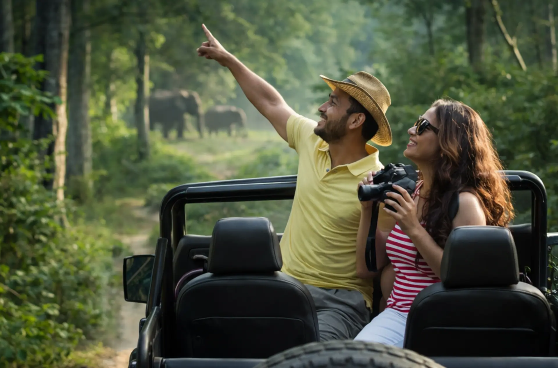 Classic Kerala Honeymoon Tour with Houseboat & Safari