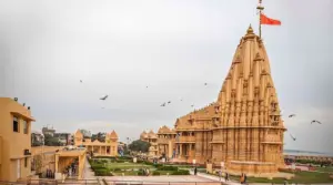 Divine Dwarkadhish & Nageshwar Jyotirlinga Tour Package