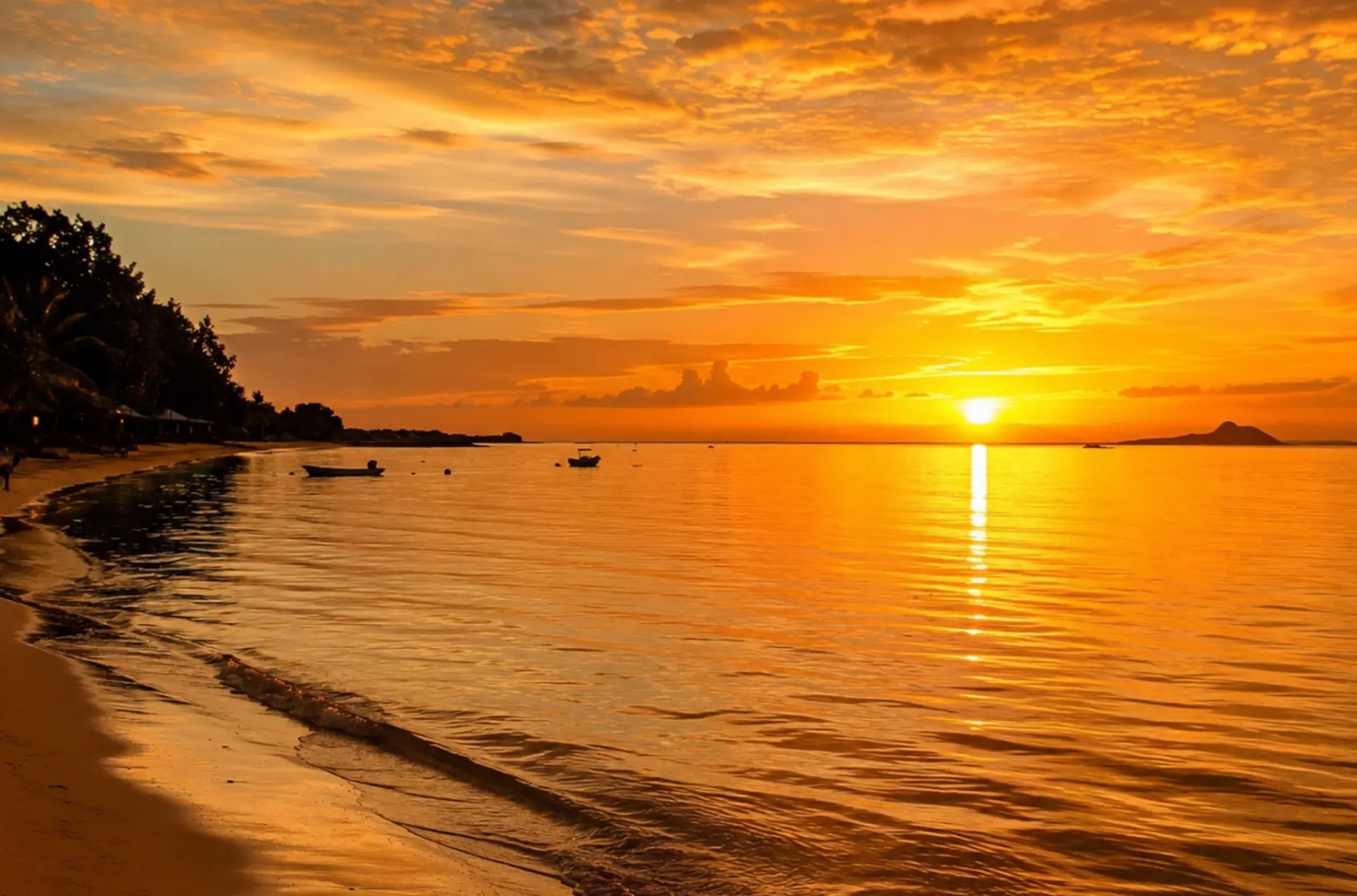 Mauritius Island Getaway with Scenic Experiences